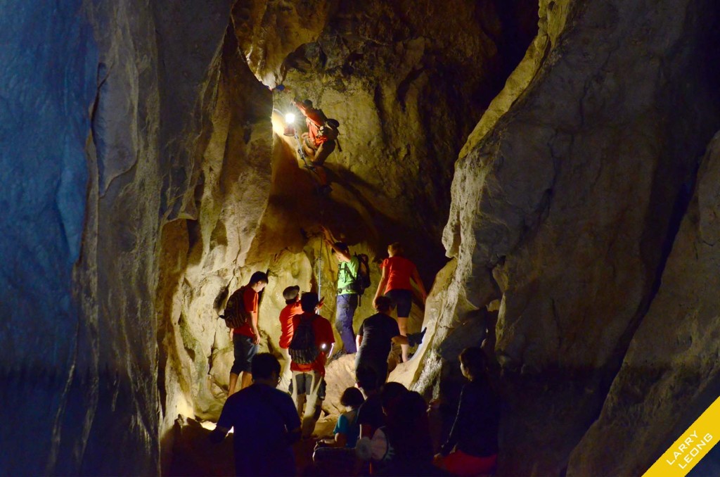 sagada-cave